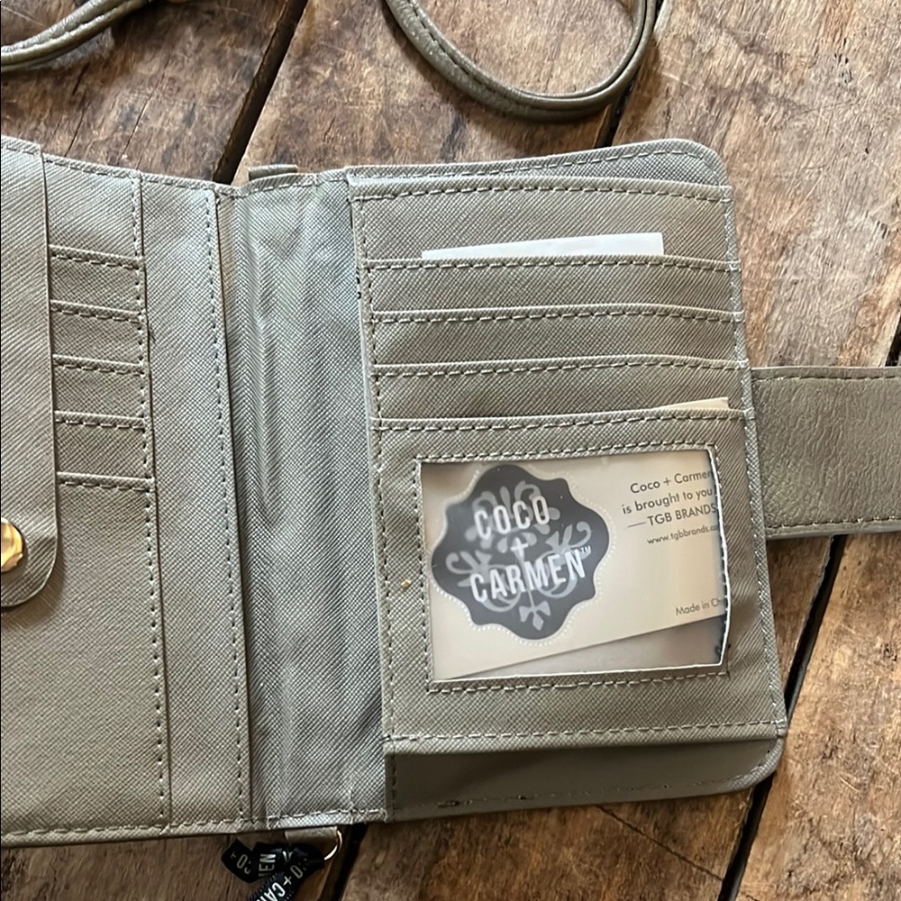 COCO & CARMEN Tan and Gold Wallet NWT - Picture 2 of 6